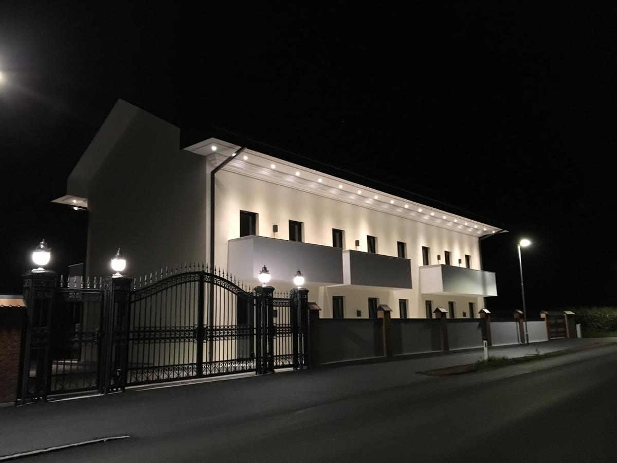 Mattone Aparthotel Lanzenkirchen Esterno foto