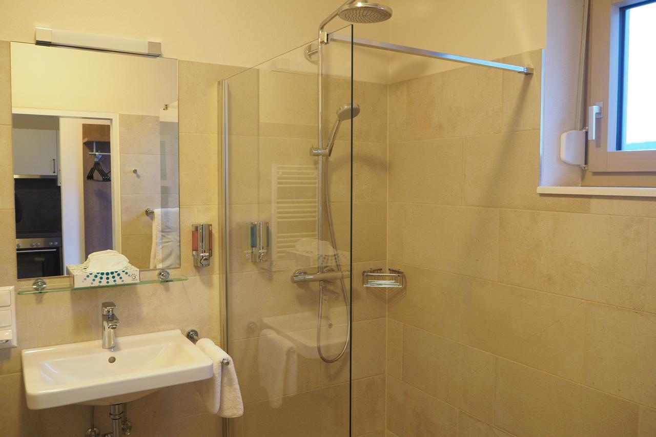 Mattone Aparthotel Lanzenkirchen Esterno foto