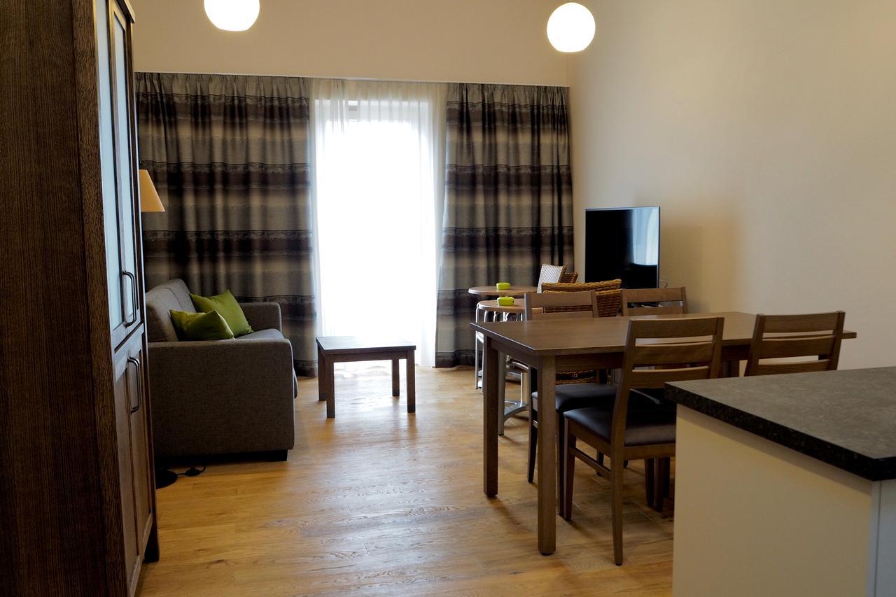 Mattone Aparthotel Lanzenkirchen Esterno foto