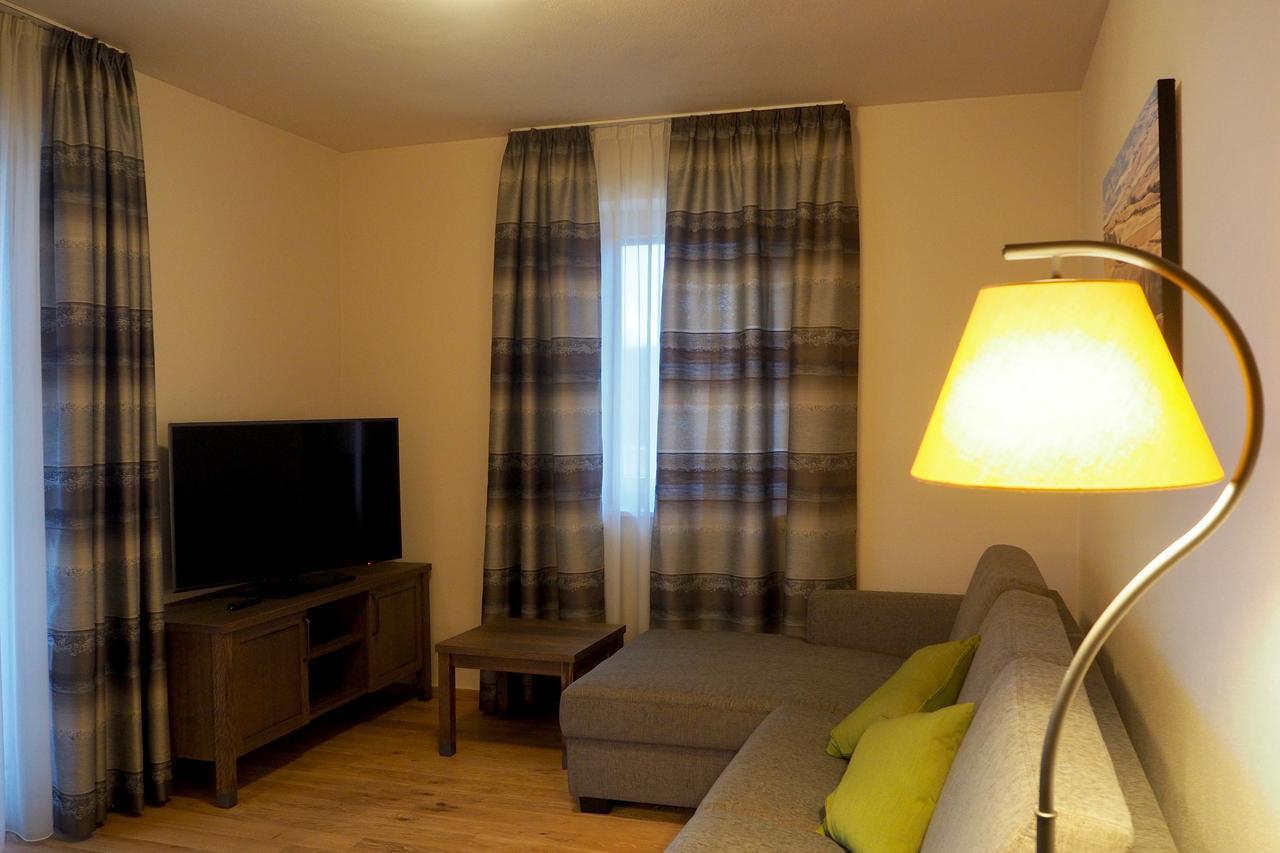 Mattone Aparthotel Lanzenkirchen Esterno foto