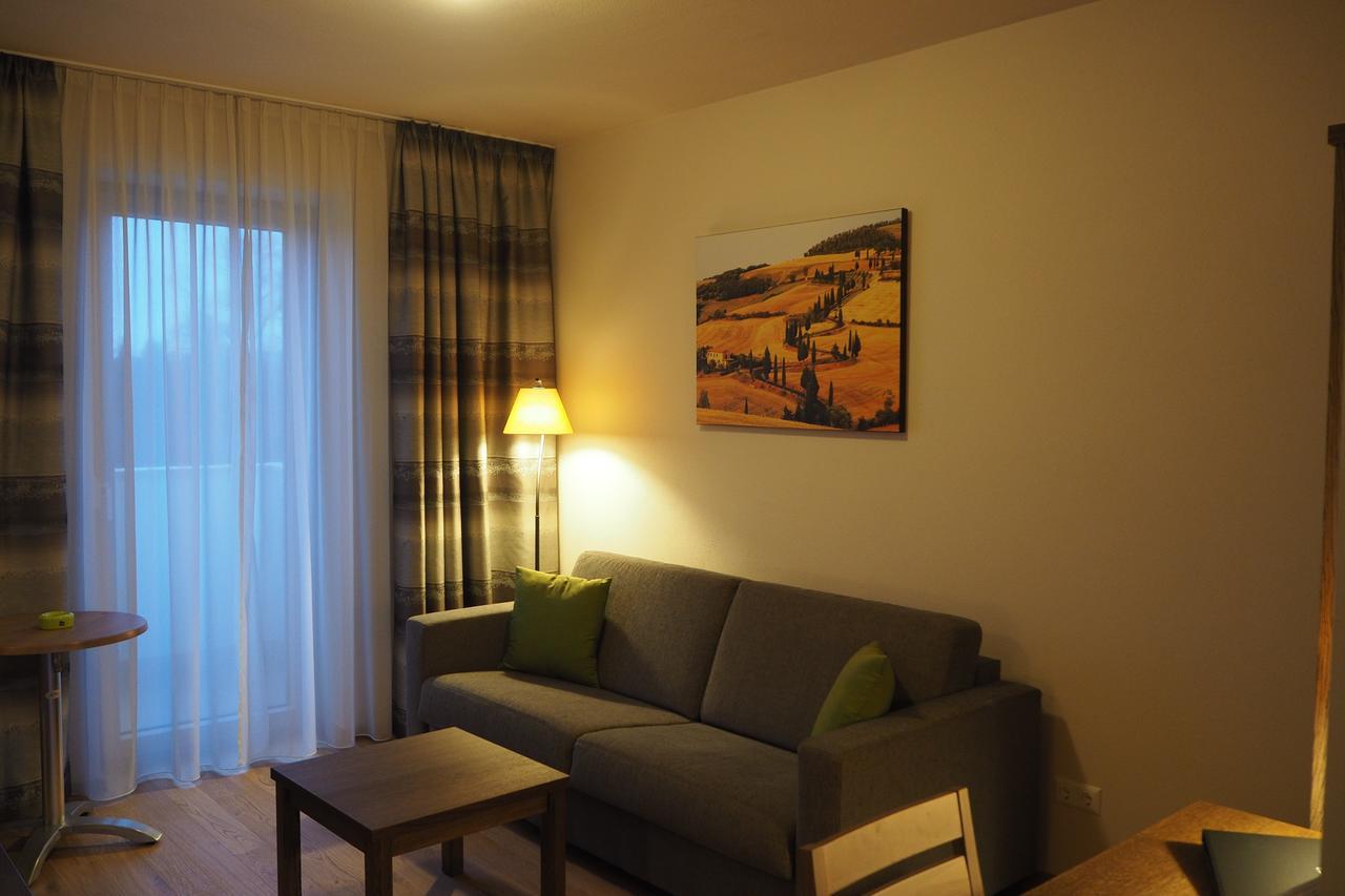 Mattone Aparthotel Lanzenkirchen Esterno foto