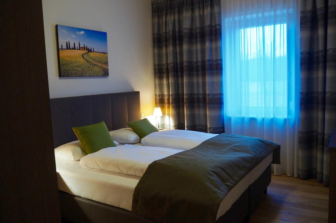 Mattone Aparthotel Lanzenkirchen Esterno foto